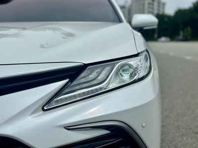Bán xe Toyota Camry 2.5Q 2022, màu trắng. 6
