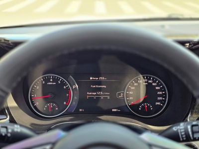 Bán xe Kia Seltos 2022 1.6 Premium, màu trắng. 13