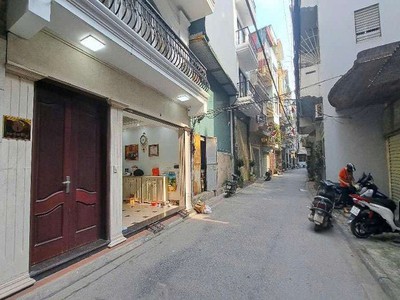 Bán nhà gia thụy long biên diện tích rộng 126m mặt tiền: 7m 19 tỷ ngõ thông oto 7 chỗ vào 0