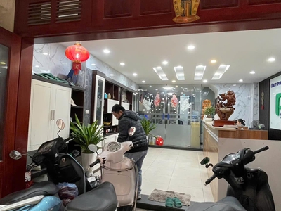 Mặt phố nguyễn khang - 80m2 x 7t - mt 5m - 32.8 tỷ - thang máy - đường ô tô tránh 1