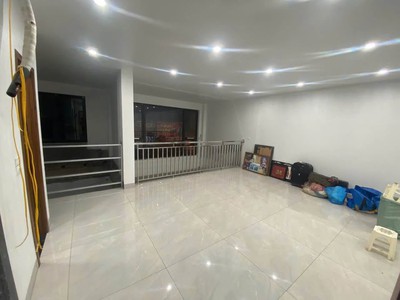 Cho thuê nhà chính chủ - không qua chung gian tại yên hoà. 1