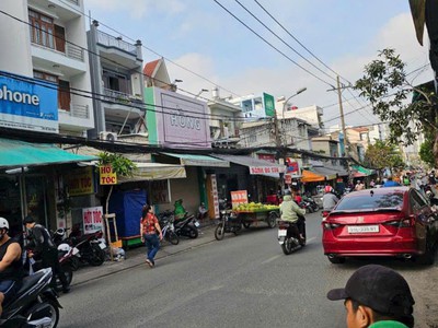 Chuẩn căn hộ dịch vụ ngay mặt tiền đường bùi văn ba trung tâm quận 7 ngang 6m x dài 25m hiện tại 2