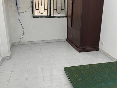 Cho thuê nhà ngõ gốc đề, 4.5 tầng, 20m2, 2 ngủ, 8 triệu - ở gđ, nhóm ít người 2