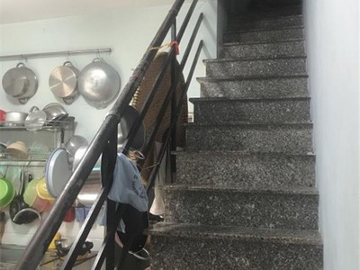 Bán nhà 3 mặt tiền hiếm có   ngay trung tâm thủ đức   giá chỉ 4.25 tỷ    2