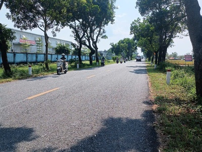 Bán đất lạc nông, mai đình, sóc sơn. hà nội. 115m2, mt 5.83m nở hậu. đường thông 4m. vùng lõi kcn 2