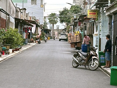 Bán nhà mặt tiền đường nhựa p. long bình gần kcn tân cảng, 5m x 43m chỉ 3ty6 1