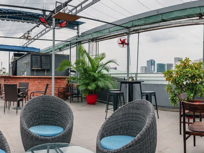 Sang cơ sở nhà hàng hẻm 214 điện biên phủ, p. 17, q. bình thạnh 3