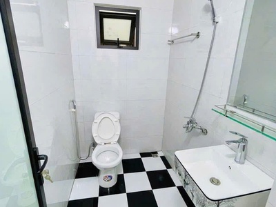 Siêu phẩm dòng tiền - hai bà trưng - 6 tầng thang máy - 13 phòng full khách - doanh thu ổn định 4