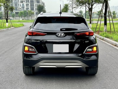 Bán xe Hyundai Kona 1.6 Turbo 2021 màu đen. 1