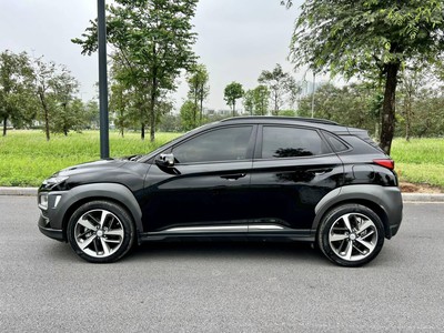 Bán xe Hyundai Kona 1.6 Turbo 2021 màu đen. 2