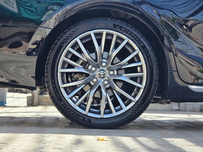 Bán xe Toyota Camry 2023 2.5Q màu đen. 7