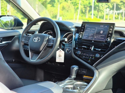 Bán xe Toyota Camry 2023 2.5Q màu đen. 19