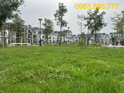 Bt hud mê linh,300m,17 tỷ,2 thoáng,sau view công viên. giá đầu tư 2