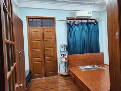 Cho thuê nhà ngõ tôn thất tùng 15m ra phố 4 tầng x 40m2, 4 ngủ, 15 triệu/th 2