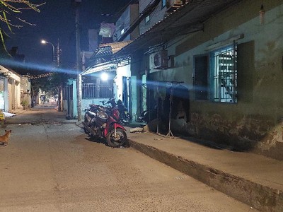 Mặt tiền lô góc, kinh doanh tốt - bán nhà thủ đức giá chỉ 4.85 tỷ, sổ hồng riêng 0