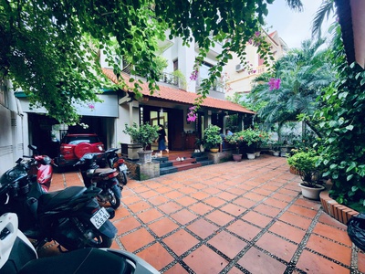 Biệt thự sân vườn lạc long quân, tây hồ, 3 ô tô tránh, 432m2 3t mt 17m, chỉ 185 tỷ 1