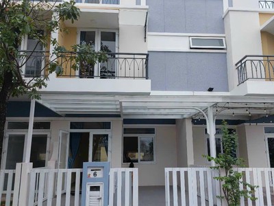 Cho thuê nhà nguyên căn rosita khang điền, 3 tầng, sử dụng 200m2, 4 phòng ngủ, 13tr/tháng 0