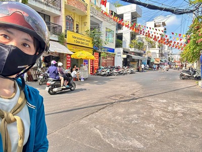 Nhà bán víp nha siêu đẹp - ngay mặt tiền đường- cách vài bước đên chợ 200 -ubnd- trường học -nhà 0