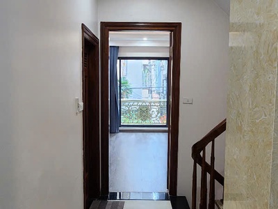 Chính chủ cho thuê 3 tầng làm văn phòng, spa, ngõ ô tô tránh nhau, hoa bằng, cầu giấy 2