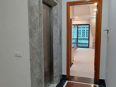 Bán siêu phẩm lạc trung - phân lô vip - ô tô tránh, vào nhà - thang máy - kinh doanh tuyệt đỉnh 2