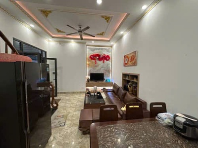 Nhà phân lô tập thể nhà hát chèo doãn kế thiện, lô góc, ô tô đỗ cửa 3