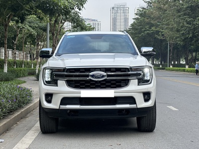 Bán xe Ford Everest Titanium 2.0L 4x2 AT 2024, màu trắng. 0