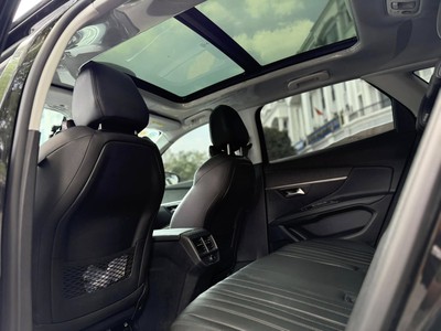 Bán xe Peugeot 3008 2019, số tự động 1.6L, màu đen. 14
