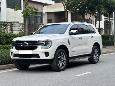 Bán xe Ford Everest Titanium 2.0L 4x2 AT 2024, màu trắng. 5