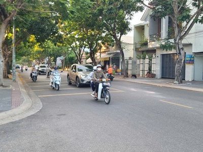 Cần bán nhanh căn nhà góc 2 mặt tiền đường điện biên phủ, phường long toàn, tp bà rịa. 2