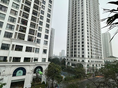 Bán nhà mặt phố cự lộc   hàng xóm royal city   2 thoáng   oto dừng đỗ - 5.2m mt - 60m2   17 tỷ 0