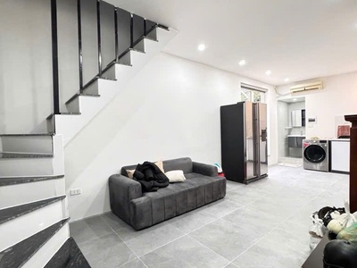 Bán nhà tt phố trương định, 10m ra phố, view đẹp,giá mềm 0