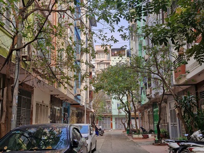 Nguyễn văn lộc- lô góc nhiều cây xanh- vỉa hè - ô tô tránh - kinh doanh / văn phòng  65m-5 tầng- mt 0