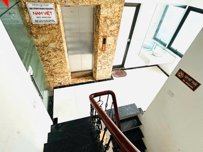 Bán tòa văn phòng trung kính   7 tầng thang máy   2 thoáng   vỉa hè   5.8m mt   100m2   48 tỷ 2