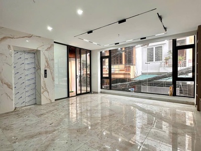 Bán nhà mặt phố cát linh-đống đa-40m2 15 tỷ mt 5,4m,kd,oto 5 làn 0