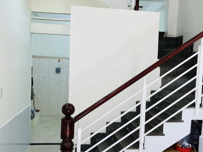 Bán nhà CMT8 - Q.10 29m2 5PN 4WC - giá 4,8 tỷ 2