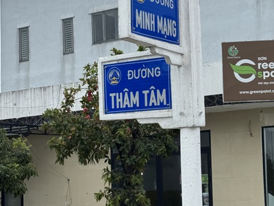 Cho thuê lô Góc 2 M tiền đường Minh Mạng  Thâm Tâm  6tr/tháng 0