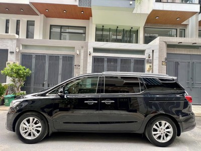 Bán xe Kia Sedona 2021 DATH Luxury Full dầu 2.2D, màu đen. 2