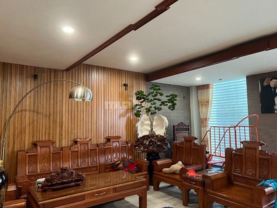 Bán nhà 3 tầng 100m2 nội thất gỗ chỉ nhỉnh 5 tỷ khu sầm uất đô thị Hòa Xuân 1