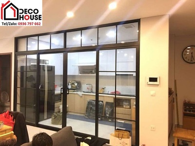 Cửa nhôm kính phòng khách 4 cánh rộng rãi, đón ánh sáng tự nhiên 0