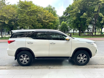 Bán xe Toyota Fortuner 2020 2.4G 4x2 AT dầu, màu trắng. 1