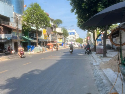 Chỉ 9.6 tỷ sở hữu ngay nhà 2 MTKD sầm uất 91 Hàn Hải Nguyên P.2 Quận 11. 2