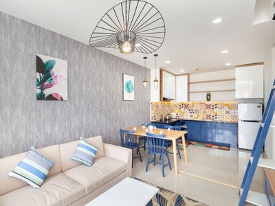 Bán gấp căn 2pn2wc full nt đẹp - tầng cao , view sông thoáng 0