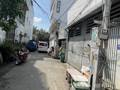 Mặt tiền hẻm ô tô - dòng tiền cho thuê 10 triệu - nhà nát 2 tầng - thích hợp xây chdv 0