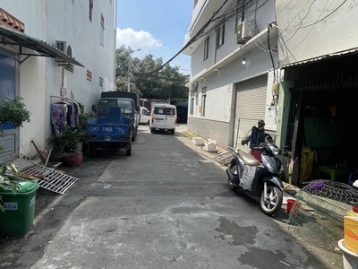 Mặt tiền hẻm ô tô - dòng tiền cho thuê 10 triệu - nhà nát 2 tầng - thích hợp xây chdv 2