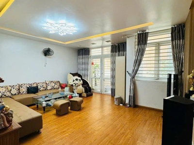 Vip nhất phố lạc trung - phân lô đẳng cấp- thông bàn cờ-  2 ô tô ngủ trong nhà- kinh doanh đỉnh 2