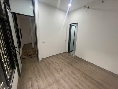 Bán nhà riêng đường Thổ Quan, quận Đống Đa 30m x 4T giá 6.1 tỷ, nhà đẹp, cách ô tô 80m 2