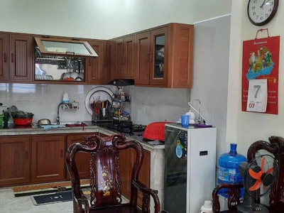 Bán Nhà 3 Tầng Ngõ 33 Cao Xanh Oto Đỗ Cửa. DT:50m2,MT:4.5m 2
