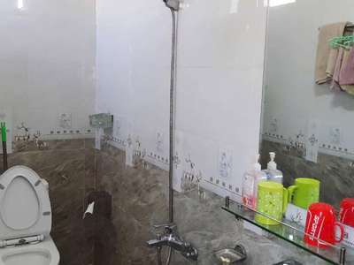 Bán Nhà 3 Tầng Ngõ 33 Cao Xanh Oto Đỗ Cửa. DT:50m2,MT:4.5m 4