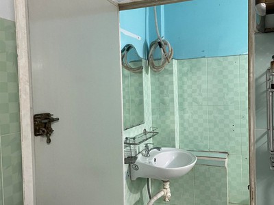 Cho thuê nhà nguyên căn chính chủ 40m2, gần giáo xứ Hòa Bình, P3, GV 1