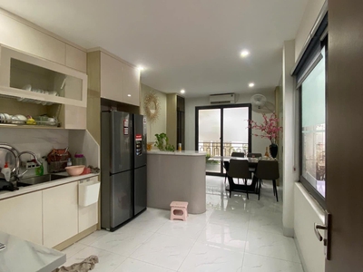 Bán nhà mặt phố hàng bún, 50m2 x 4 tầng, mặt tiền 4m, giá 30.5 tỷ, kinh doanh đỉnh 0